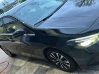 Usado Mercedes B200 150 CV (110 kW) 2020 Negro Monovolumen