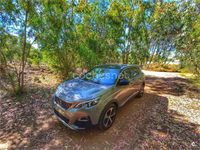 Usado Peugeot 5008 GT-line 120 CV (88 kW) 2017 Gris / plata Monovolumen