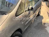 Usado Citroën Xsara Picasso Exclusive 90 CV (66 kW) 2003 Verde Monovolumen