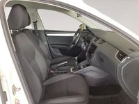 Usado Skoda Octavia Ambition 115 CV (84 kW) 2018 Blanco Familiar