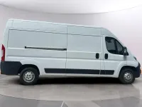 Usado Citroën Jumper 140 CV (102 kW) 2022 Blanco Monovolumen