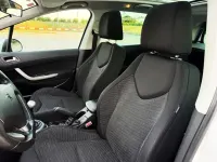 Usado Peugeot 308 SW Active 120 CV (88 kW) 2011 Blanco Familiar
