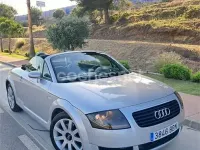 Usado Audi TT Roadster Premium 180 CV (132 kW) 1999 Gris / plata Descapotable