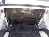 Usado Renault Kangoo 75 CV (55 kW) 2016 Blanco Monovolumen