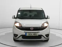 Usado Fiat Doblò Trekking 120 CV (88 kW) 2022 Blanco Monovolumen