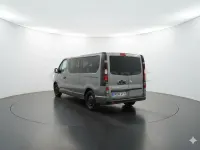 Usado Renault Trafic 110 CV (80 kW) 2015 Gris / plata Monovolumen