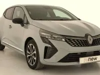 Usado Renault Clio Techno 101 CV (74 kW) 2025 Negro Utilitario