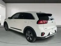 Usado Kia Niro 141 CV (103 kW) 2020 Blanco SUV