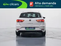 Usado Seat Leon Style 115 CV (84 kW) 2019 Blanco Familiar