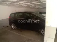 Usado Peugeot 5008 Active 150 CV (110 kW) 2011 Negro Monovolumen