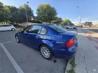 Usado BMW 320 170 CV (125 kW) 2009 Azul Familiar