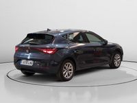 Usado Seat Leon Style 110 CV (80 kW) 2021 Azul Berlina