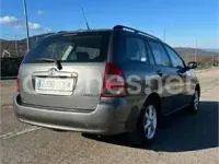 Usado Toyota Corolla Terra 90 CV (66 kW) 2004 Gris / plata Familiar