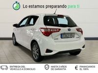 Usado Toyota Yaris Active 101 CV (74 kW) 2018 Blanco Utilitario