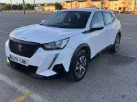 Usado Peugeot 2008 Active 110 CV (80 kW) 2021 Blanco SUV