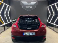 Usado Volvo C30 Momentum 125 CV (91 kW) 2007 Granate Utilitario