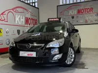 Usado Opel Astra Excellence 130 CV (95 kW) 2012 Negro Berlina