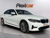 Usado BMW 318 150 CV (110 kW) 2019 Blanco Berlina