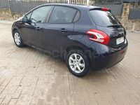 Usado Peugeot 208 Allure 92 CV (67 kW) 2015 Azul Utilitario
