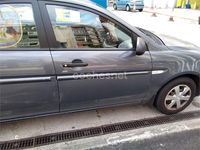 Usado Hyundai Accent 97 CV (71 kW) 2007 Gris / plata Berlina