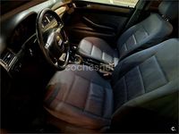 Usado Audi A6 150 CV (110 kW) 2002 Azul Berlina