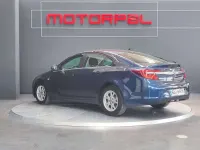 Usado Opel Insignia Business 140 CV (102 kW) 2014 Azul Familiar
