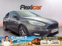 Usado Ford Focus Titanium 125 CV (91 kW) 2018 Gris Utilitario