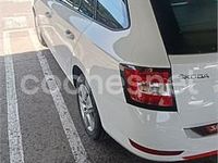 Usado Skoda Fabia Ambition 75 CV (55 kW) 2018 Blanco Familiar