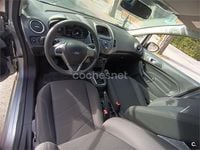 Usado Ford Fiesta Trend 82 CV (60 kW) 2013 Gris / plata Utilitario