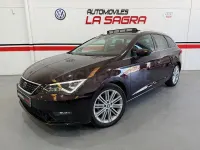 Usado Seat Leon FR 150 CV (110 kW) 2017 Violeta / lila Familiar