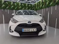 Usado Toyota Yaris Business Edition 116 CV (85 kW) 2022 Blanco Utilitario
