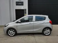 Usado Opel Karl Selective 75 CV (55 kW) 2016 Gris / plata Utilitario