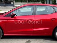 Usado Seat Ibiza Style Plus 95 CV (69 kW) 2018 Granate Berlina