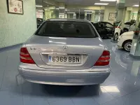 Usado Mercedes S320 224 CV (164 kW) 2001 Gris / plata Berlina