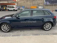 Usado Audi A3 Ambiente 116 CV (85 kW) 2018 Azul Berlina