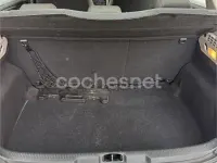 Usado Peugeot 207 70 CV (51 kW) 2008 Gris / plata Berlina