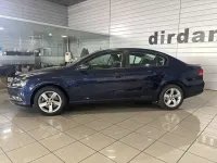 Usado VW Passat Edition 105 CV (77 kW) 2014 Azul Berlina