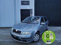 Usado Skoda Fabia Comfort 75 CV (55 kW) 2006 Gris / plata Berlina