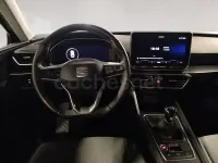 Usado Seat Leon Style 116 CV (85 kW) 2025 Gris / plata Familiar
