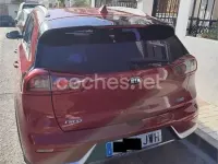 Usado Kia Niro 141 CV (103 kW) 2017 Rojo SUV