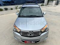 Usado Ssangyong (KGM) Rodius Limited 155 CV (114 kW) 2014 Gris / plata Monovolumen