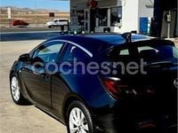 Usado Opel Astra GTC Sportive 140 CV (102 kW) 2016 Negro Berlina