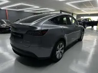 Usado Tesla Model Y 378 kW (514 CV) 2023 Plateado SUV
