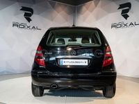 Usado Mercedes A180 Avantgarde 109 CV (80 kW) 2007 Negro Monovolumen