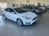 Usado Ford Focus Titanium 125 CV (91 kW) 2017 Blanco Berlina