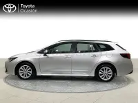Usado Toyota Corolla Active 140 CV (102 kW) 2025 Gris / plata Familiar