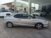 Usado Hyundai Coupé 107 CV (78 kW) 2001 Gris / plata Coupe