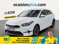 Usado Kia Ceed 101 CV (74 kW) 2025 Blanco Utilitario