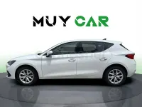 Usado Seat Leon Style 110 CV (80 kW) 2021 Blanco Berlina