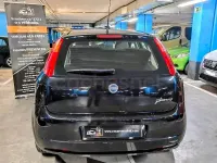 Usado Fiat Grande Punto Dynamic 77 CV (56 kW) 2006 Negro Utilitario